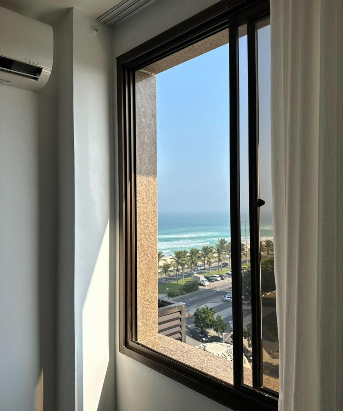Lindo Apto No Melhor Lugar Da Barra Da Tijuca! Com Uma Vista De Tirar O Folego, Frente Para O Mar! Totalmente Equipado E Decorado Ao Lado Dos Melhores Hoteis E Quiosques Da Barra! Portaria 24H, Piscina, Sauna, Jacuzzi, Academia, Garagem, Wi-Fi, Lavan Río de Janeiro Exterior foto