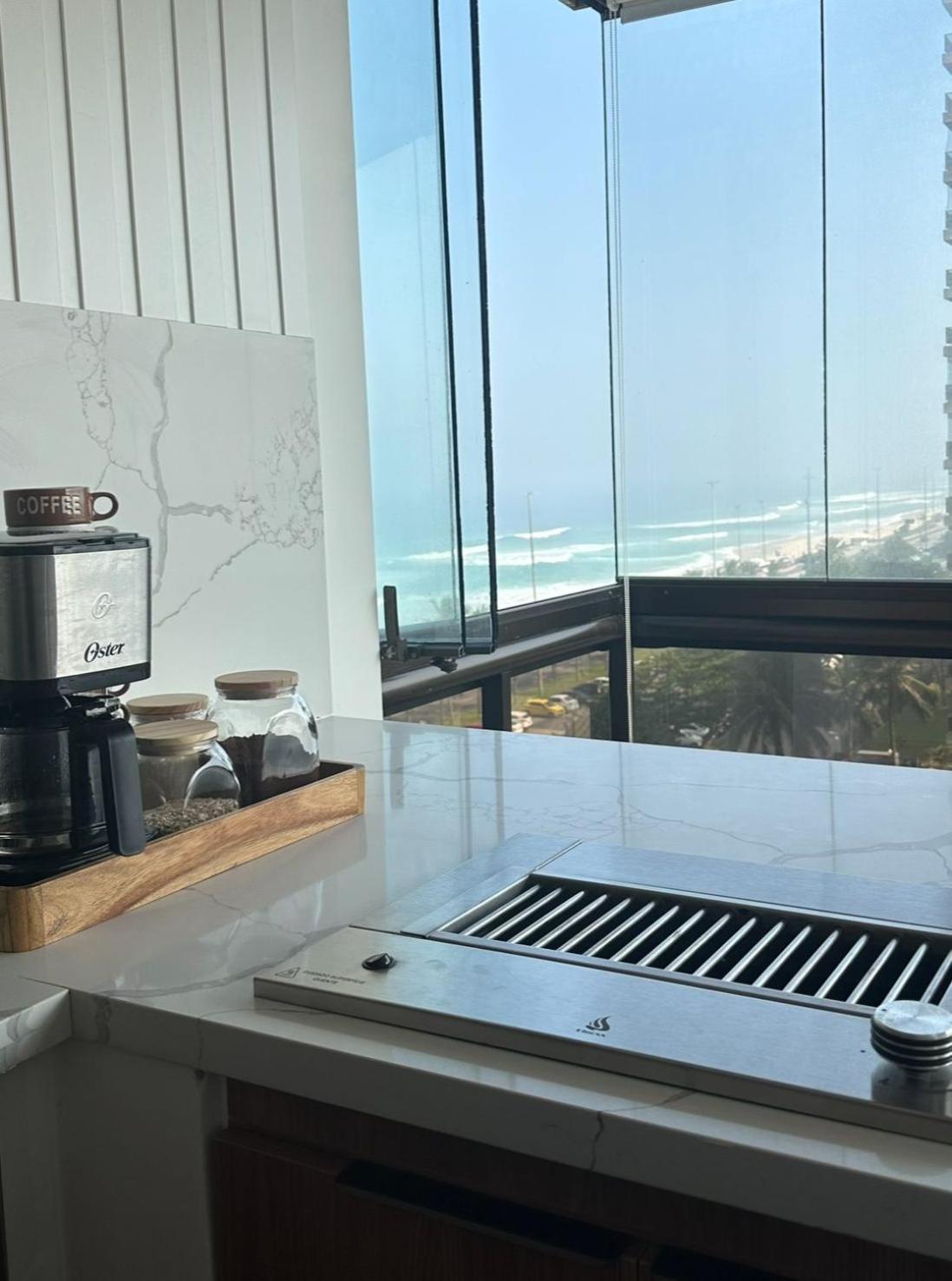 Lindo Apto No Melhor Lugar Da Barra Da Tijuca! Com Uma Vista De Tirar O Folego, Frente Para O Mar! Totalmente Equipado E Decorado Ao Lado Dos Melhores Hoteis E Quiosques Da Barra! Portaria 24H, Piscina, Sauna, Jacuzzi, Academia, Garagem, Wi-Fi, Lavan Río de Janeiro Exterior foto