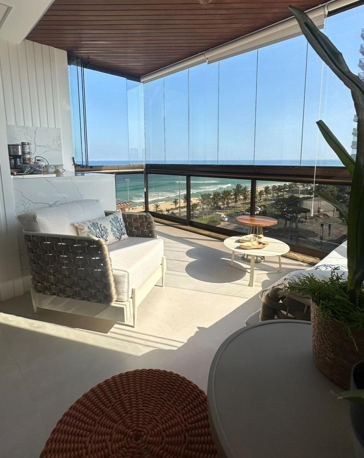 Lindo Apto No Melhor Lugar Da Barra Da Tijuca! Com Uma Vista De Tirar O Folego, Frente Para O Mar! Totalmente Equipado E Decorado Ao Lado Dos Melhores Hoteis E Quiosques Da Barra! Portaria 24H, Piscina, Sauna, Jacuzzi, Academia, Garagem, Wi-Fi, Lavan Río de Janeiro Exterior foto
