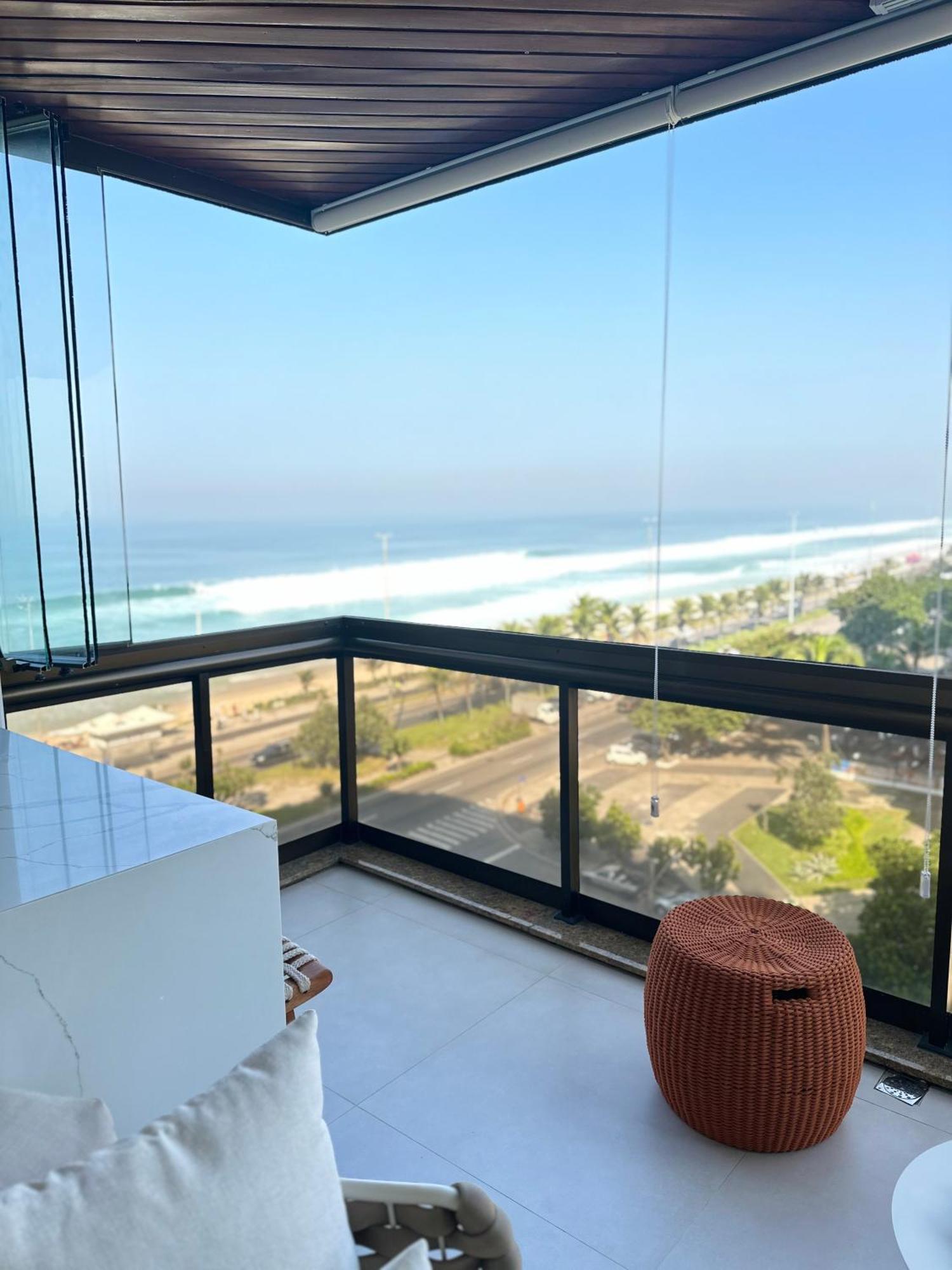 Lindo Apto No Melhor Lugar Da Barra Da Tijuca! Com Uma Vista De Tirar O Folego, Frente Para O Mar! Totalmente Equipado E Decorado Ao Lado Dos Melhores Hoteis E Quiosques Da Barra! Portaria 24H, Piscina, Sauna, Jacuzzi, Academia, Garagem, Wi-Fi, Lavan Río de Janeiro Exterior foto