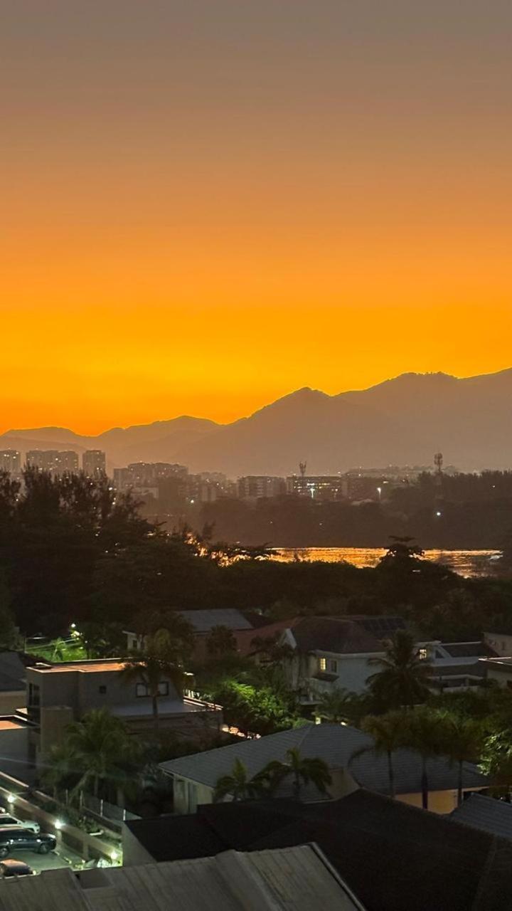 Lindo Apto No Melhor Lugar Da Barra Da Tijuca! Com Uma Vista De Tirar O Folego, Frente Para O Mar! Totalmente Equipado E Decorado Ao Lado Dos Melhores Hoteis E Quiosques Da Barra! Portaria 24H, Piscina, Sauna, Jacuzzi, Academia, Garagem, Wi-Fi, Lavan Río de Janeiro Exterior foto